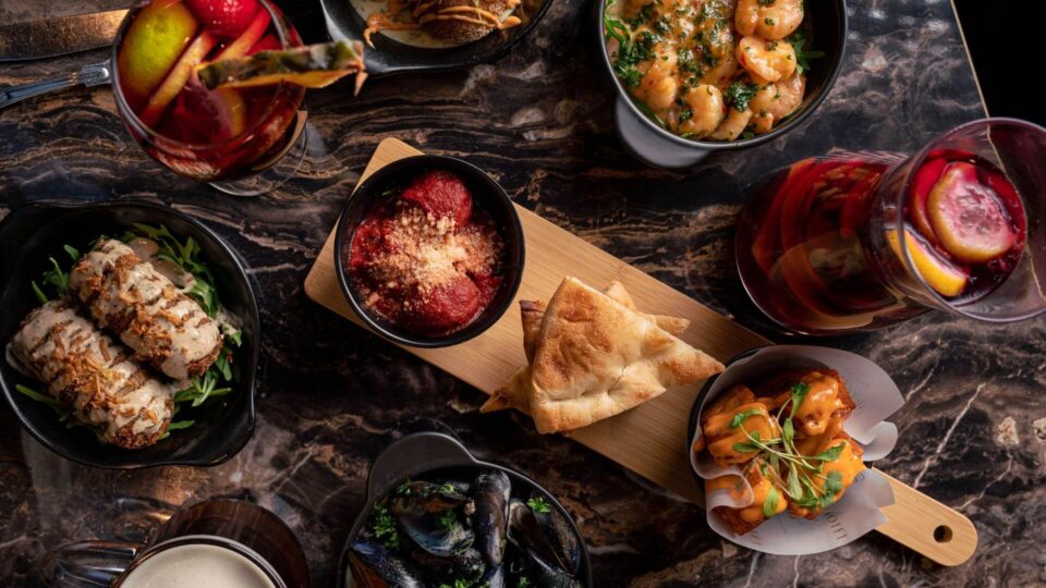 Dining The Grand Hotel – Copy